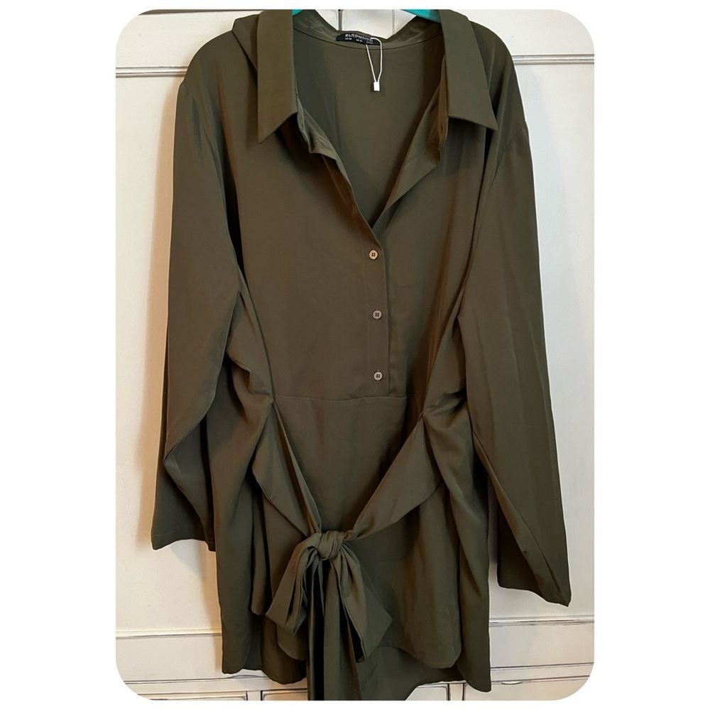 PLUS Bloomchic tunic